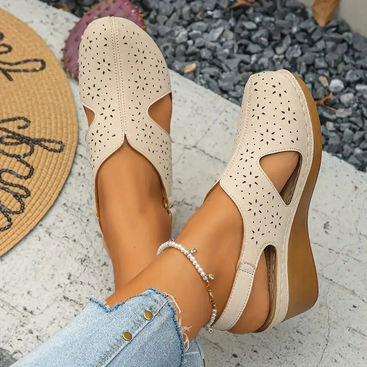 Wedge sandals