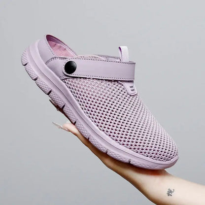Round-toe Crocs