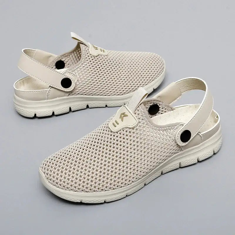 Round-toe Crocs