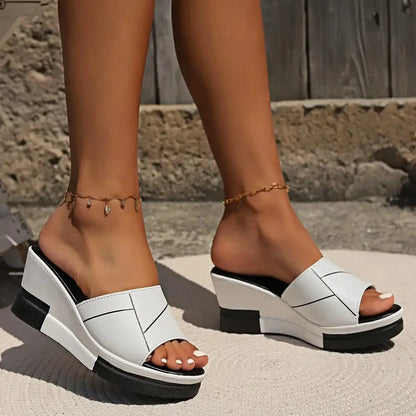 Lightweight sandals – fashion and everyday comfort