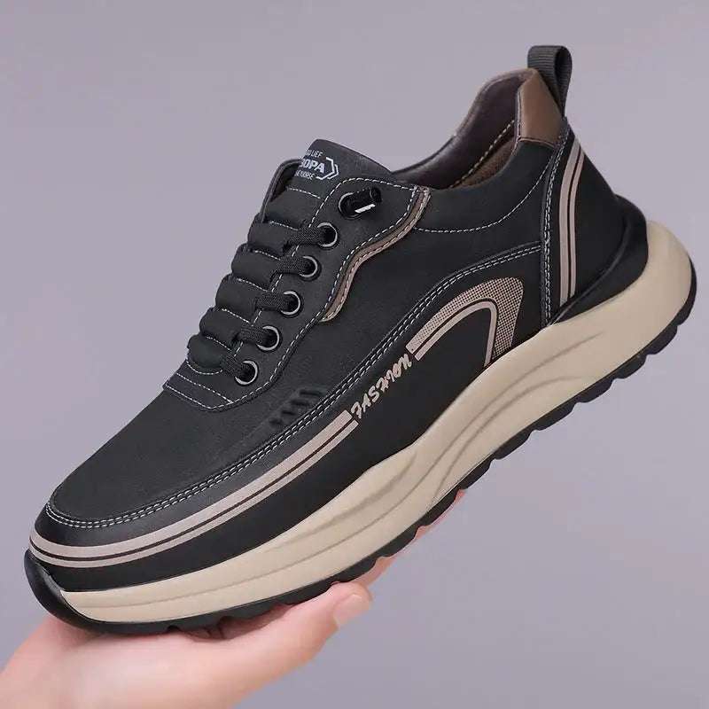 Soft-soled casual sneakers