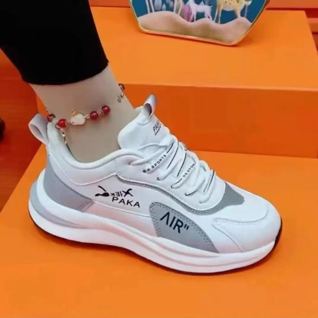 Nuevas zapatillas piel