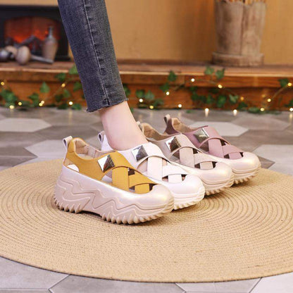 Nuevas sandalias huecas de verano