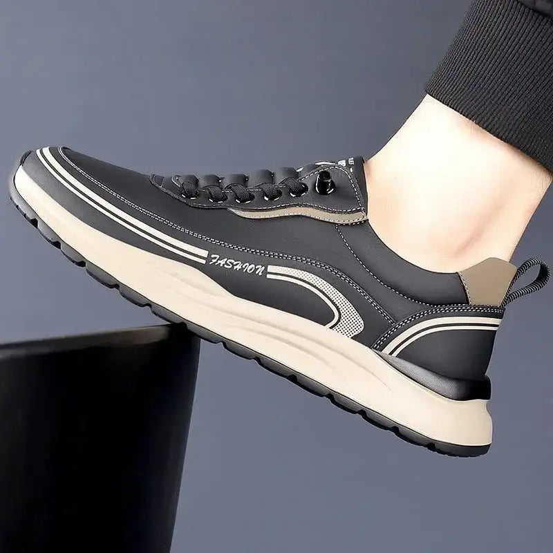 Soft-soled casual sneakers