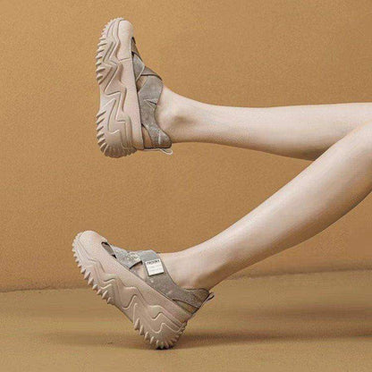 Nuevas sandalias huecas de verano