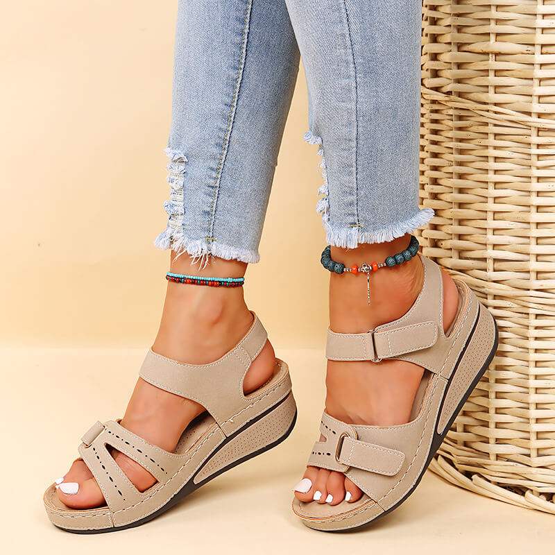 Sandalias casuales con punta abierta