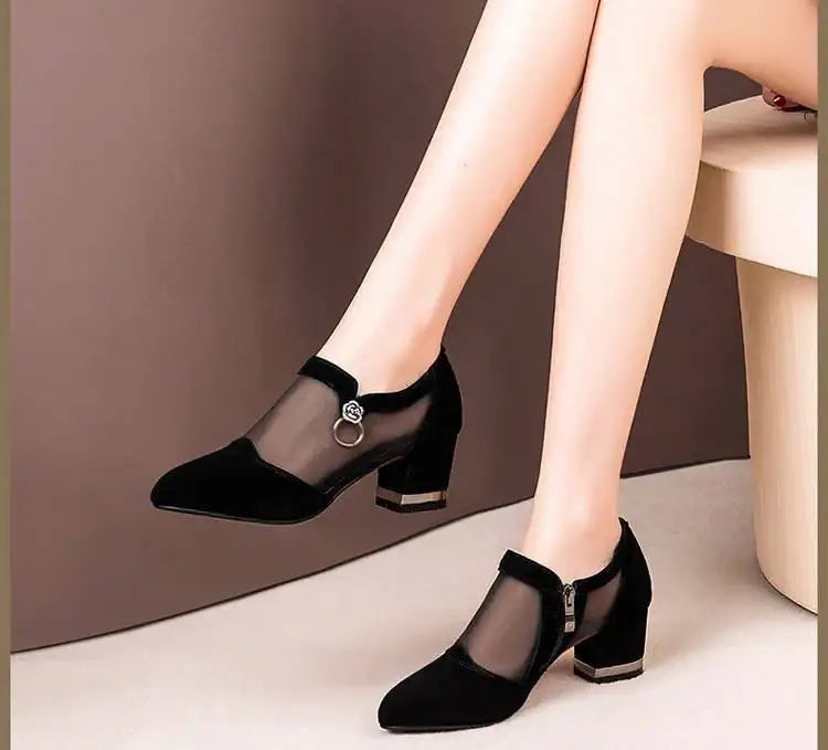 tacones altos de encaje