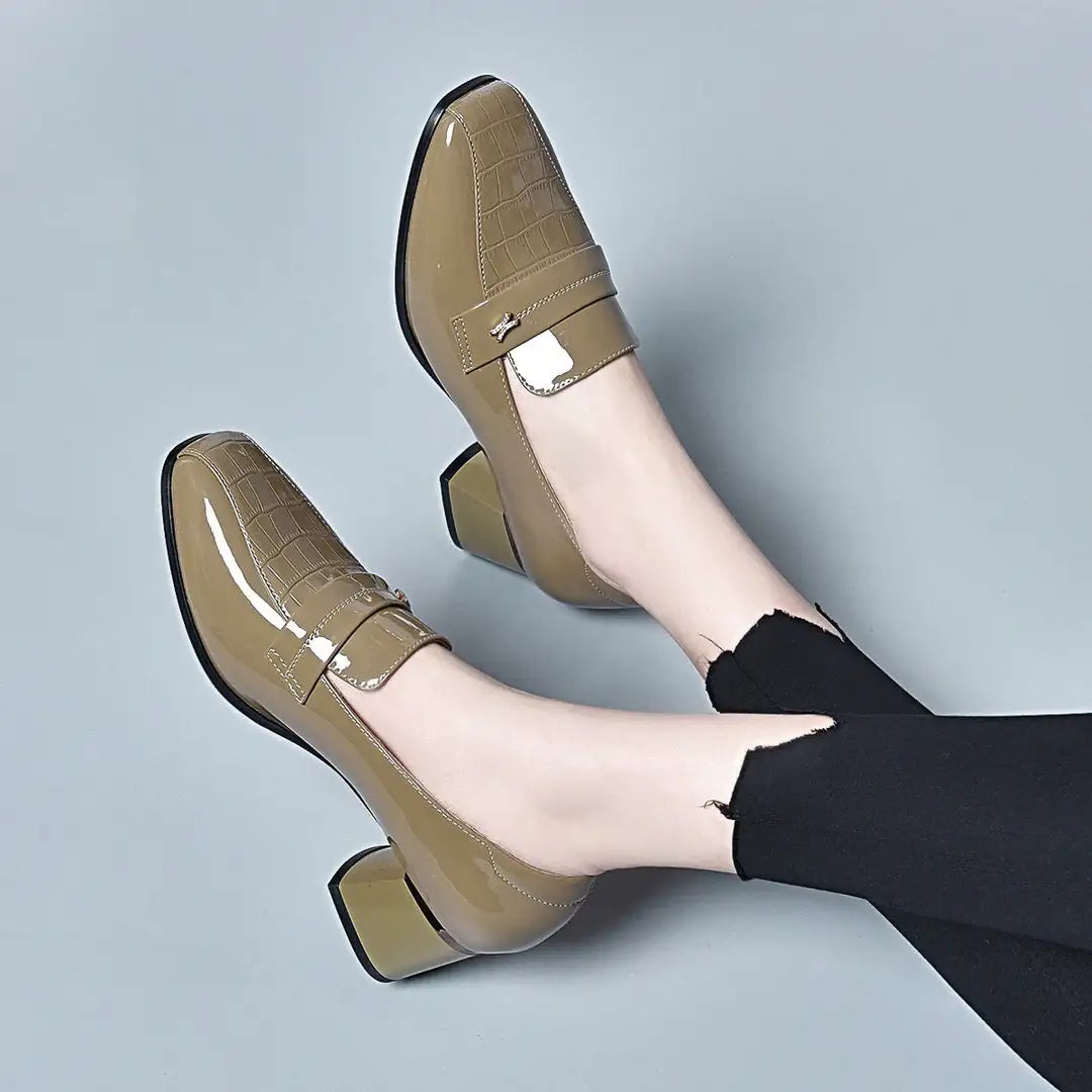 Tacones altos de cuero