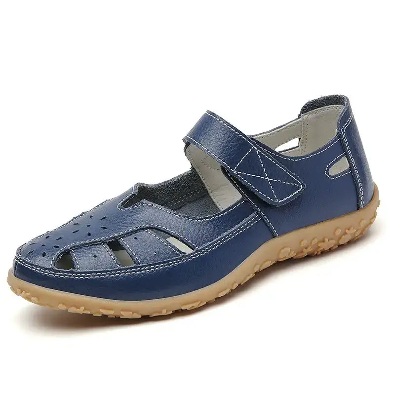Sandalias con recortes