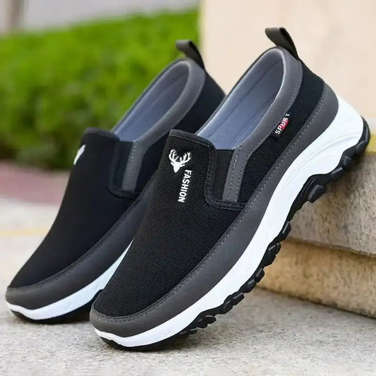Casual canvas shoes
