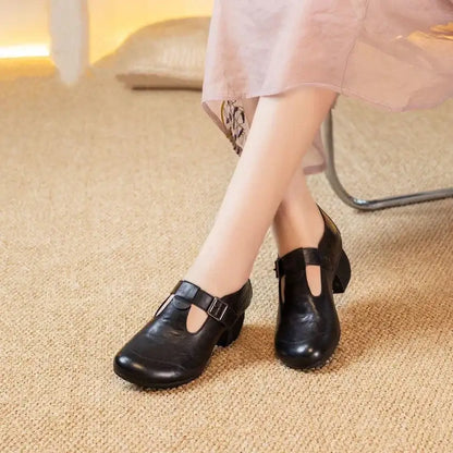 Round-toe soft-sole loafers