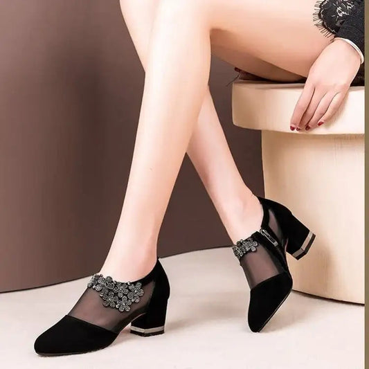 tacones altos de encaje