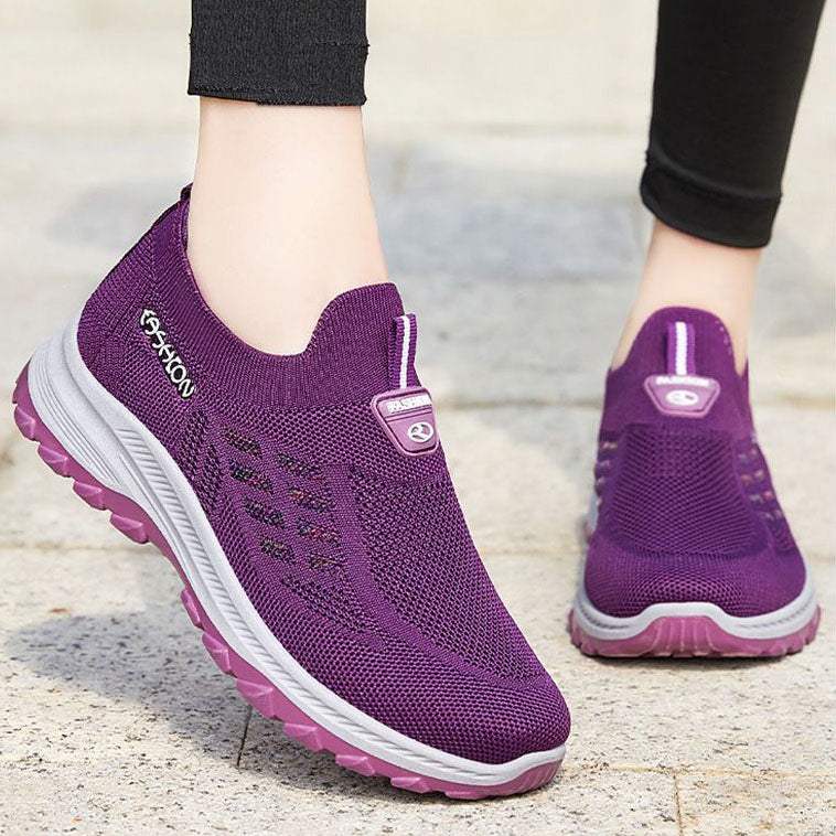 Breathable walking shoes