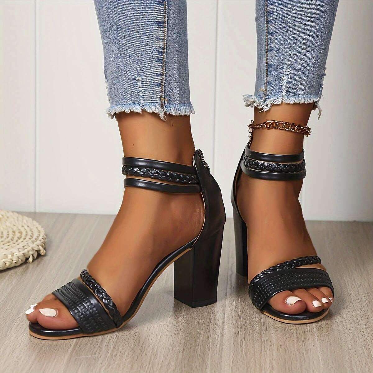 Tacones altos trenzados