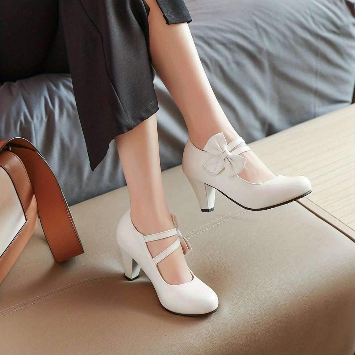 Tacones con lazo