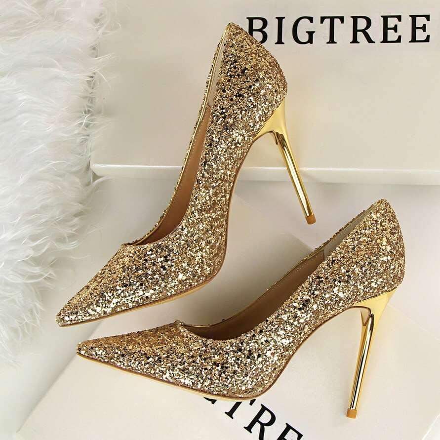 zapatos de boda de tacón alto brillantes